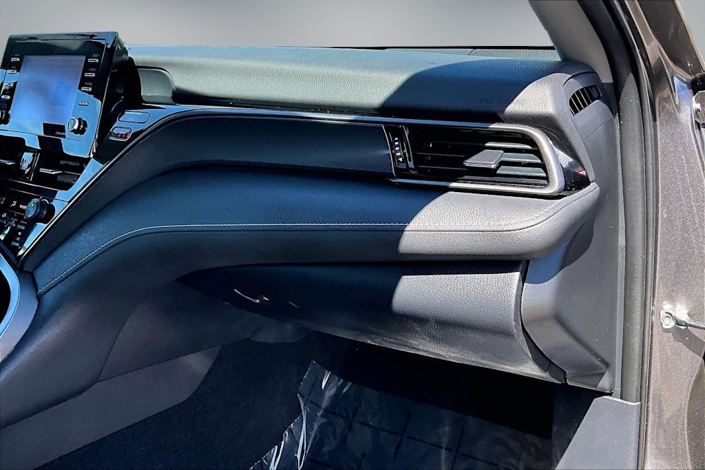 Thumbnail: 2021 Toyota Camry - 24