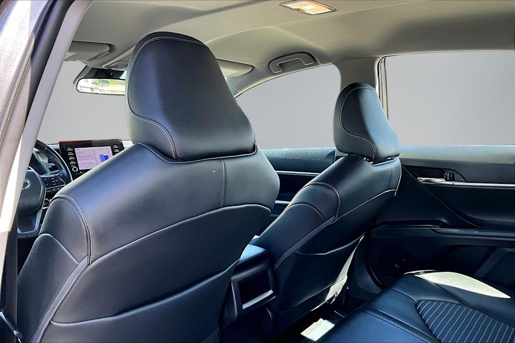 Thumbnail: 2021 Toyota Camry - 13