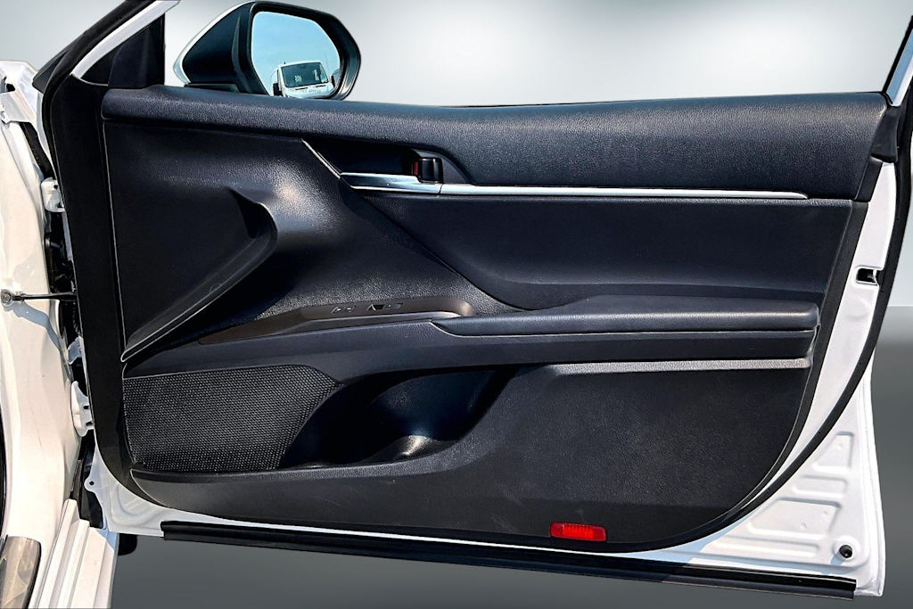 Thumbnail: 2023 Toyota Camry - 28