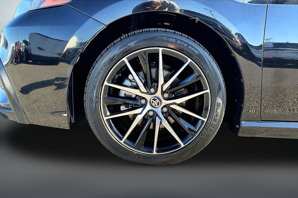 Thumbnail: 2024 Toyota Camry - 6