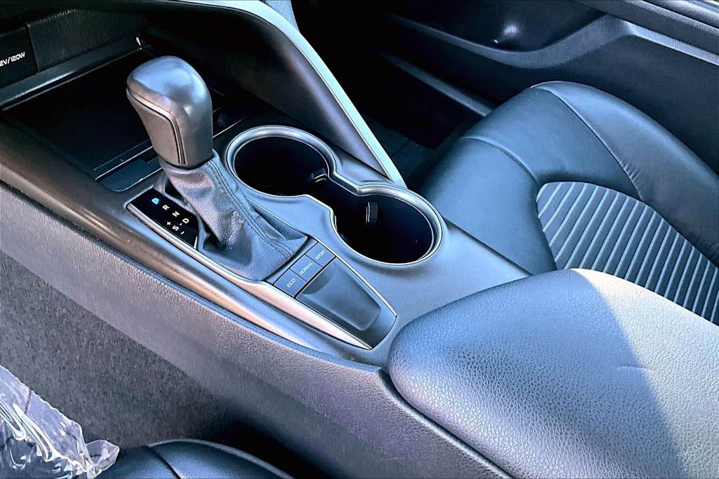Thumbnail: 2024 Toyota Camry - 14