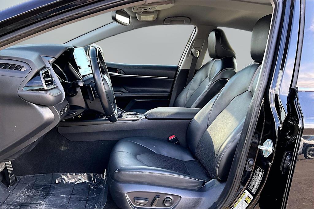 Thumbnail: 2024 Toyota Camry - 10