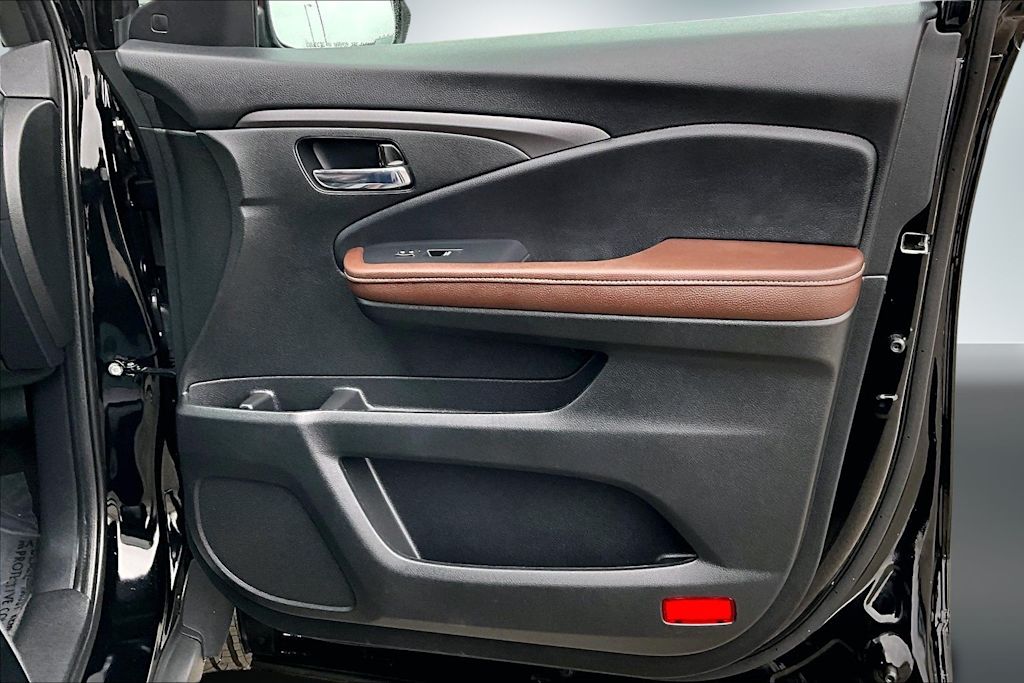 Thumbnail: 2025 Honda Ridgeline - 28