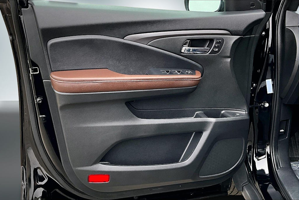 Thumbnail: 2025 Honda Ridgeline - 27