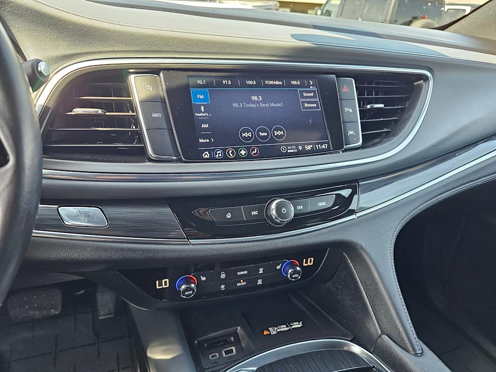 2023 Buick Enclave Essence 16