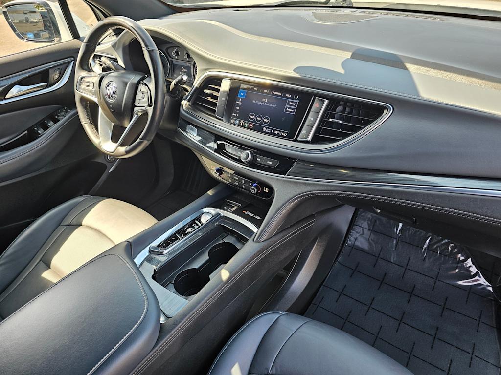 2023 Buick Enclave Essence 14
