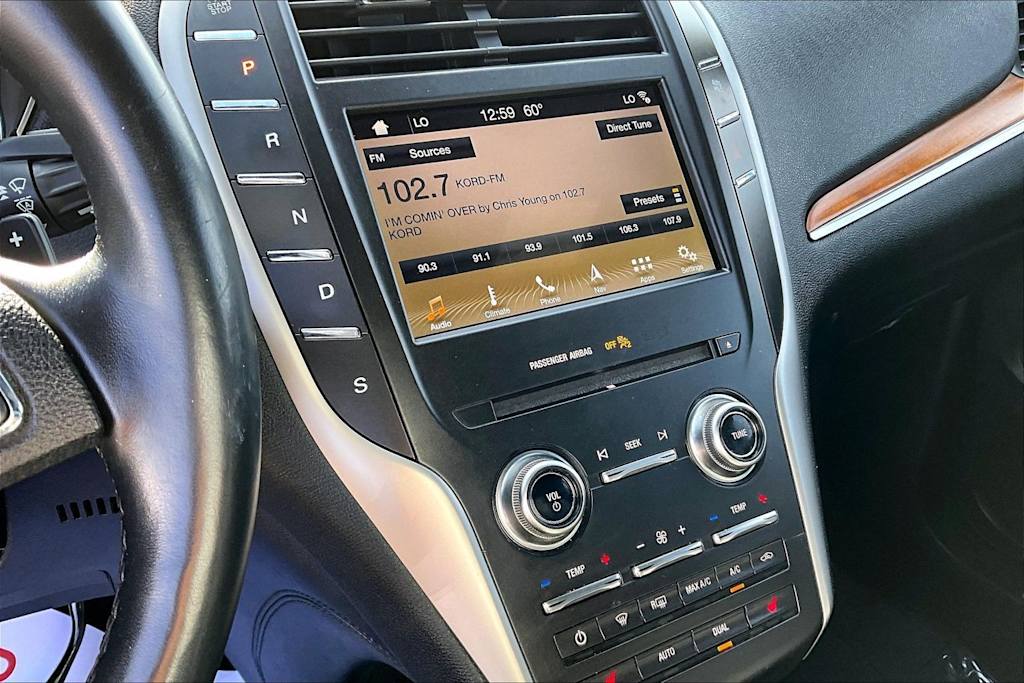 Thumbnail: 2019 Lincoln MKC - 16