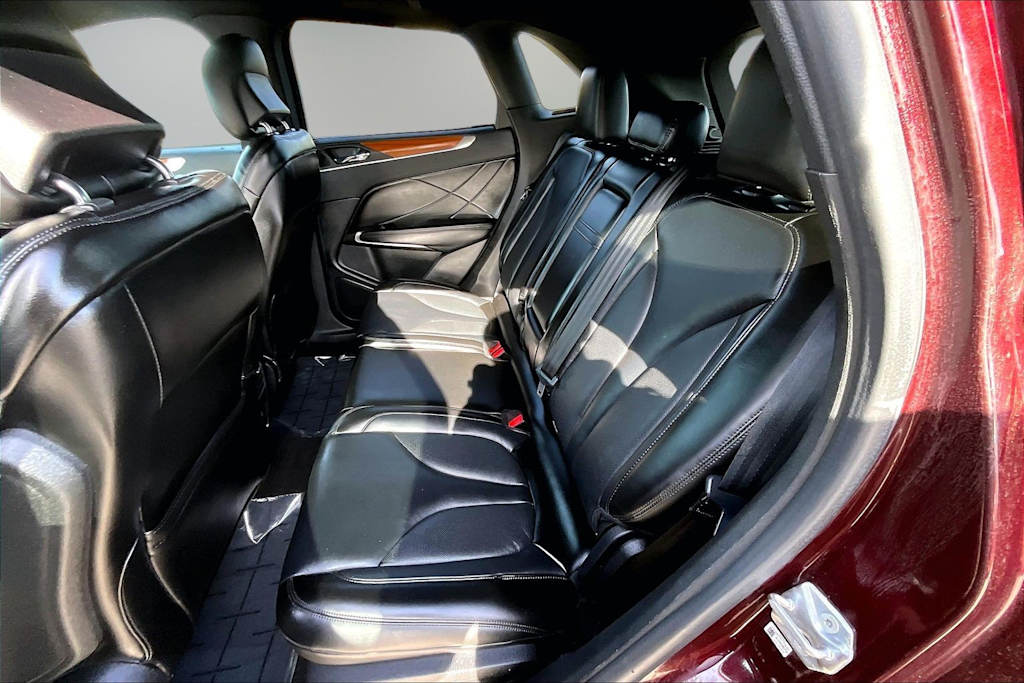 Thumbnail: 2019 Lincoln MKC - 29