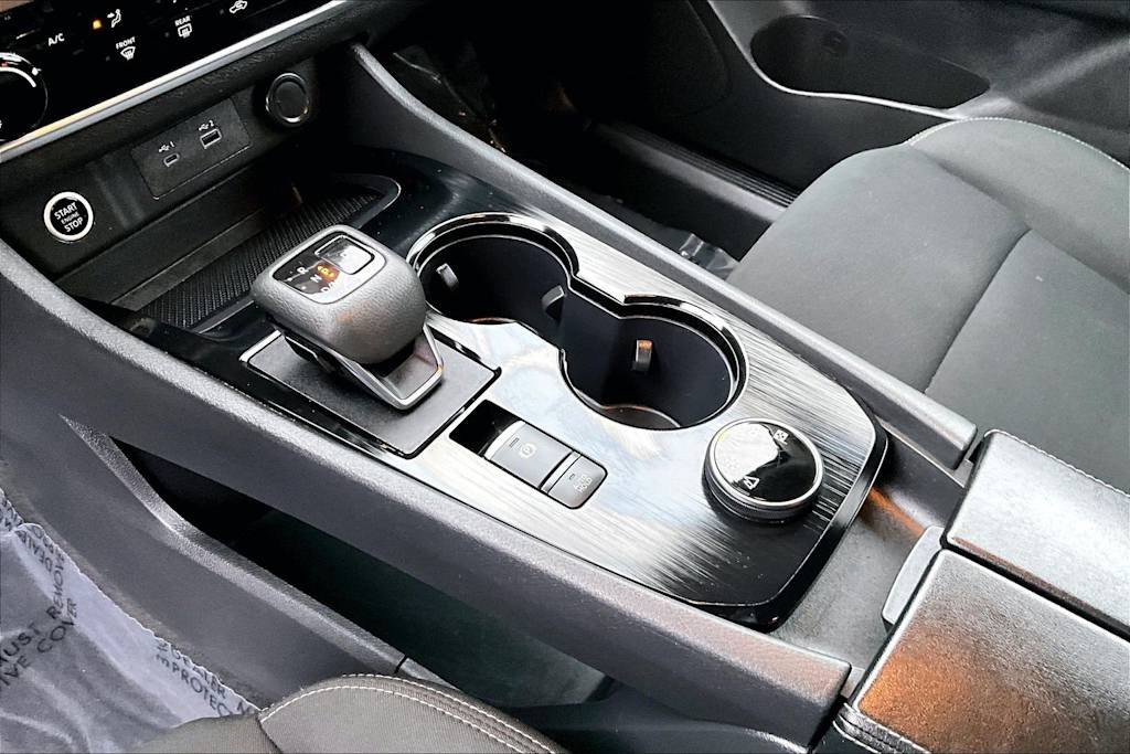 Thumbnail: 2023 Nissan Rogue - 17