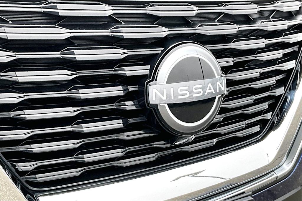 Thumbnail: 2023 Nissan Rogue - 32