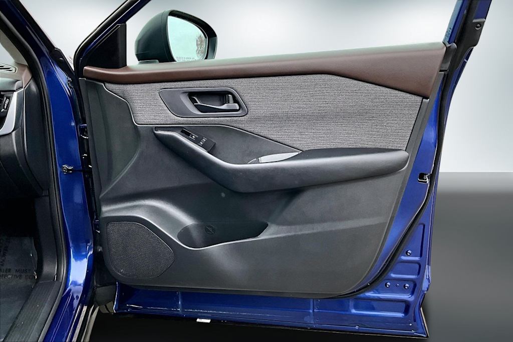 Thumbnail: 2023 Nissan Rogue - 27