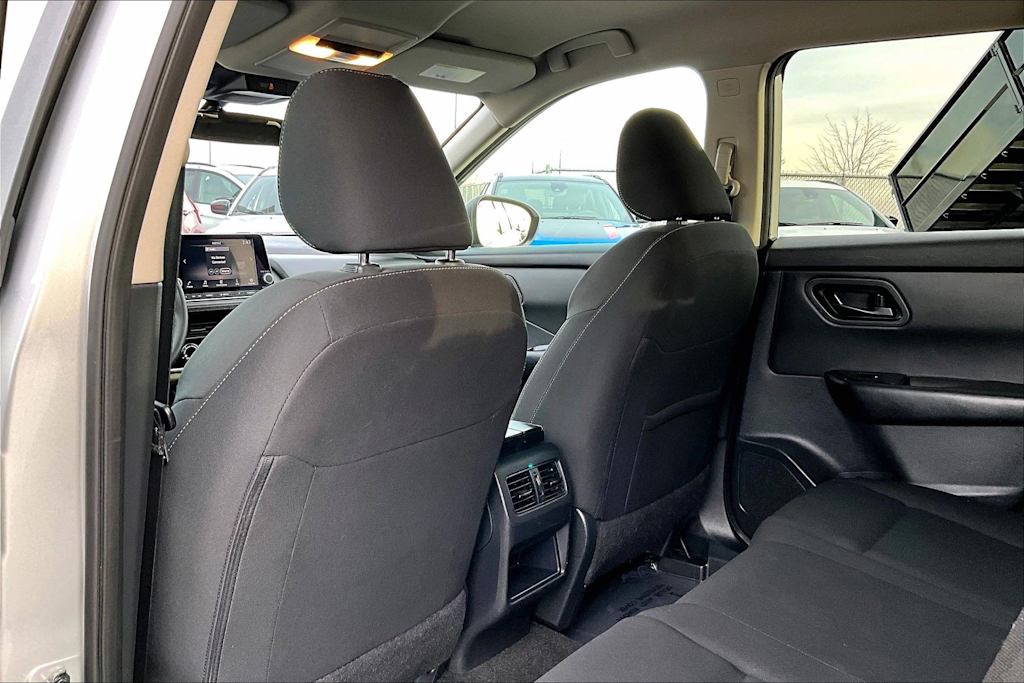 Thumbnail: 2024 Nissan Rogue - 13