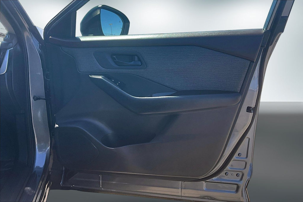 Thumbnail: 2023 Nissan Rogue - 27