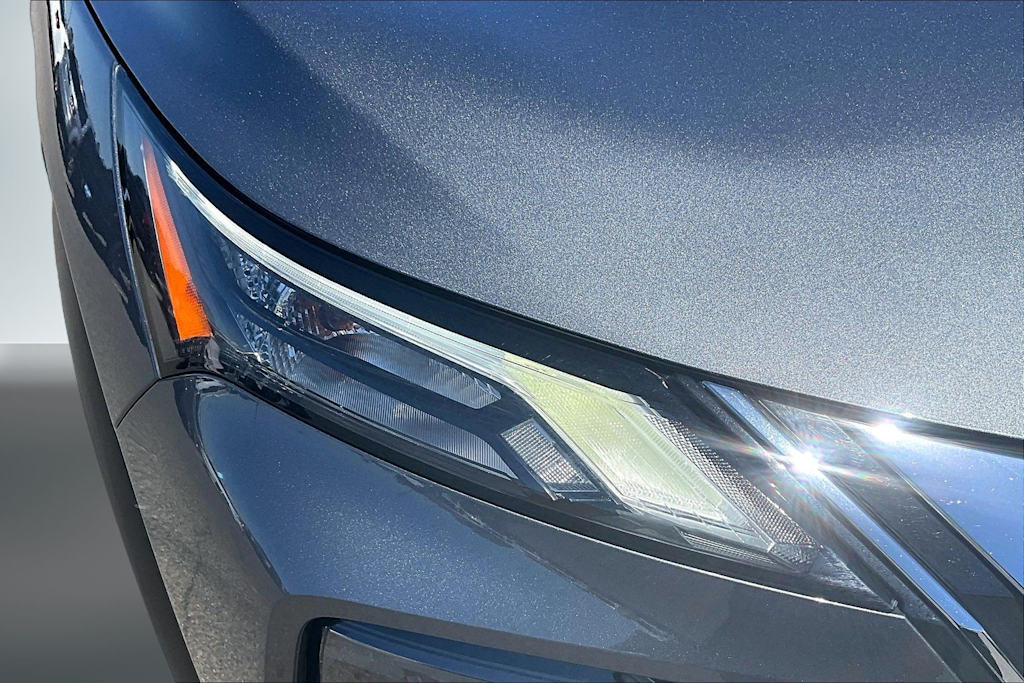 Thumbnail: 2023 Nissan Rogue - 30