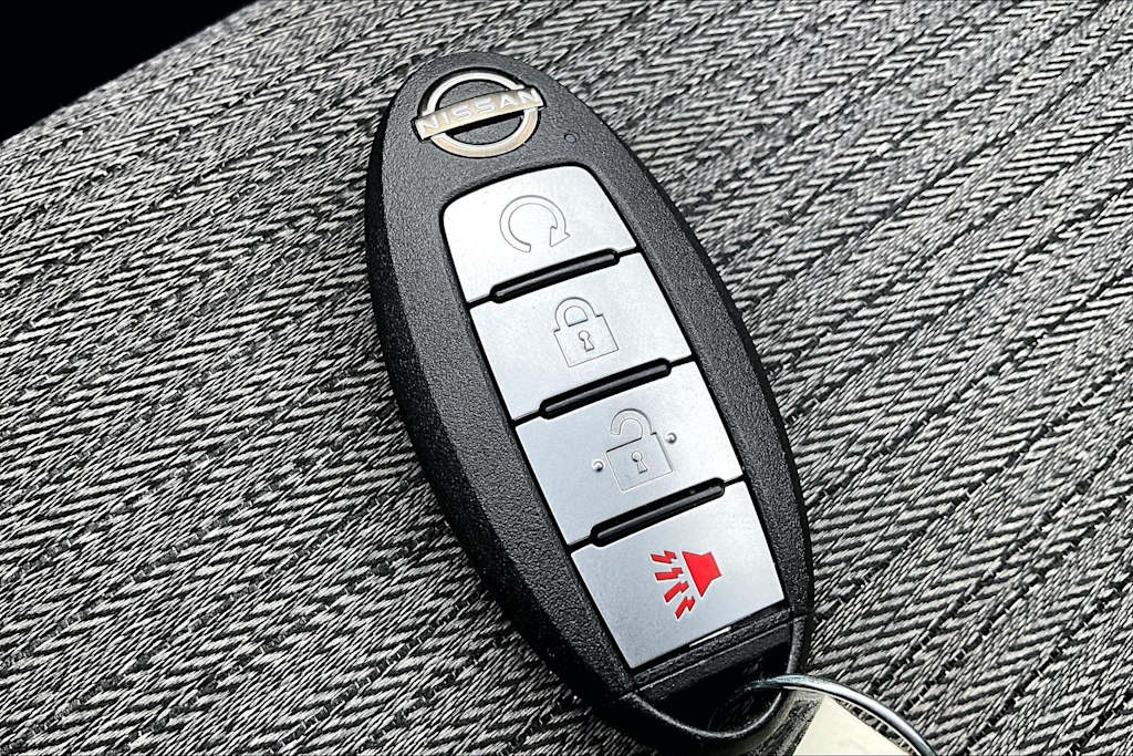 Thumbnail: 2022 Nissan Rogue - 19