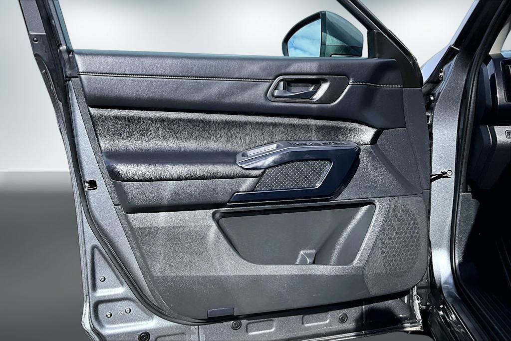 Thumbnail: 2025 Nissan Pathfinder - 27