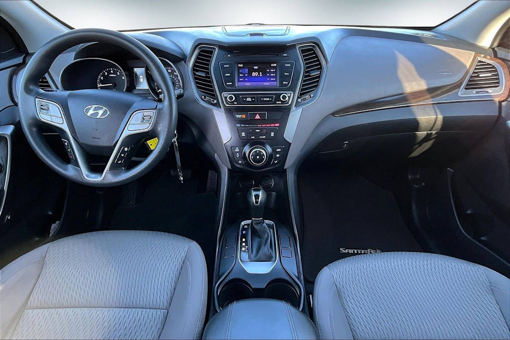 Thumbnail: 2018 Hyundai Santa Fe - 10