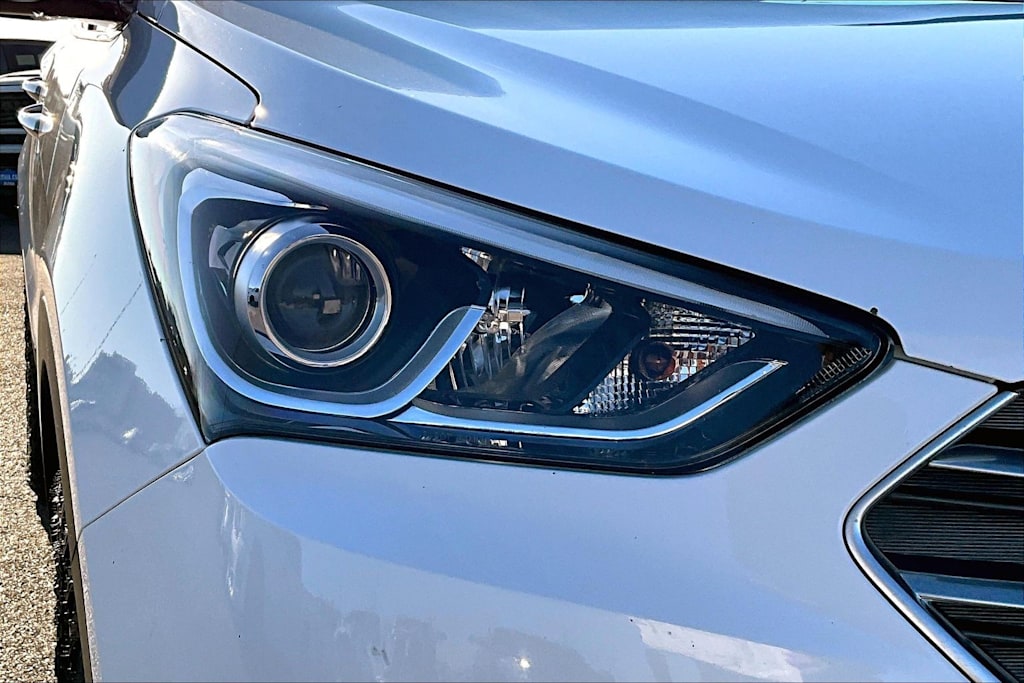 Thumbnail: 2018 Hyundai Santa Fe - 32