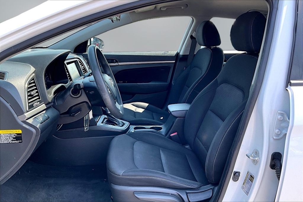 Thumbnail: 2018 Hyundai Elantra - 10