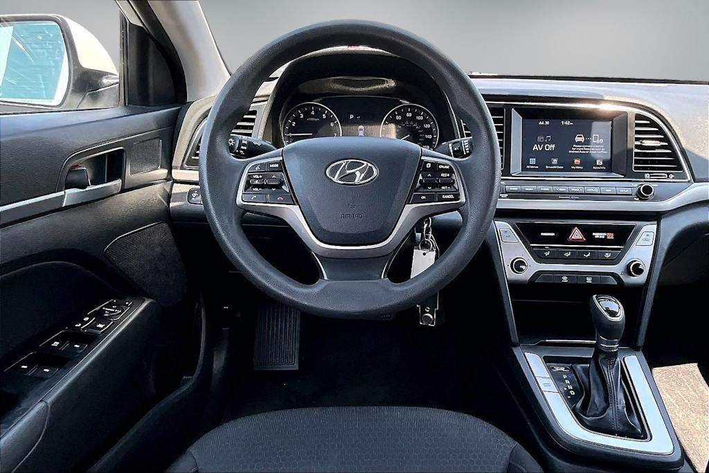 Thumbnail: 2018 Hyundai Elantra - 13