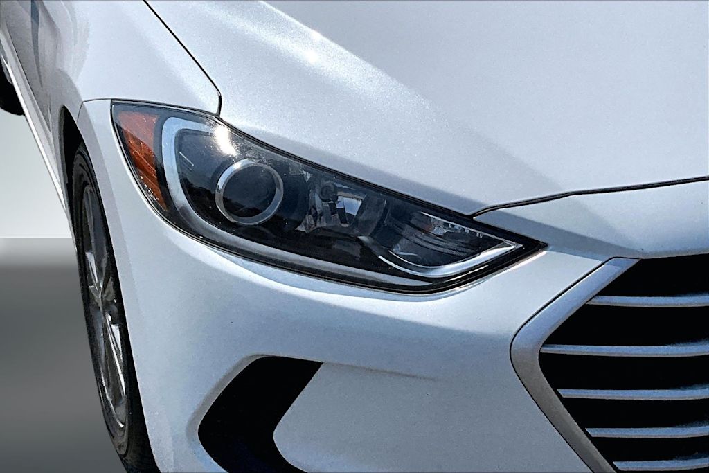 Thumbnail: 2018 Hyundai Elantra - 28