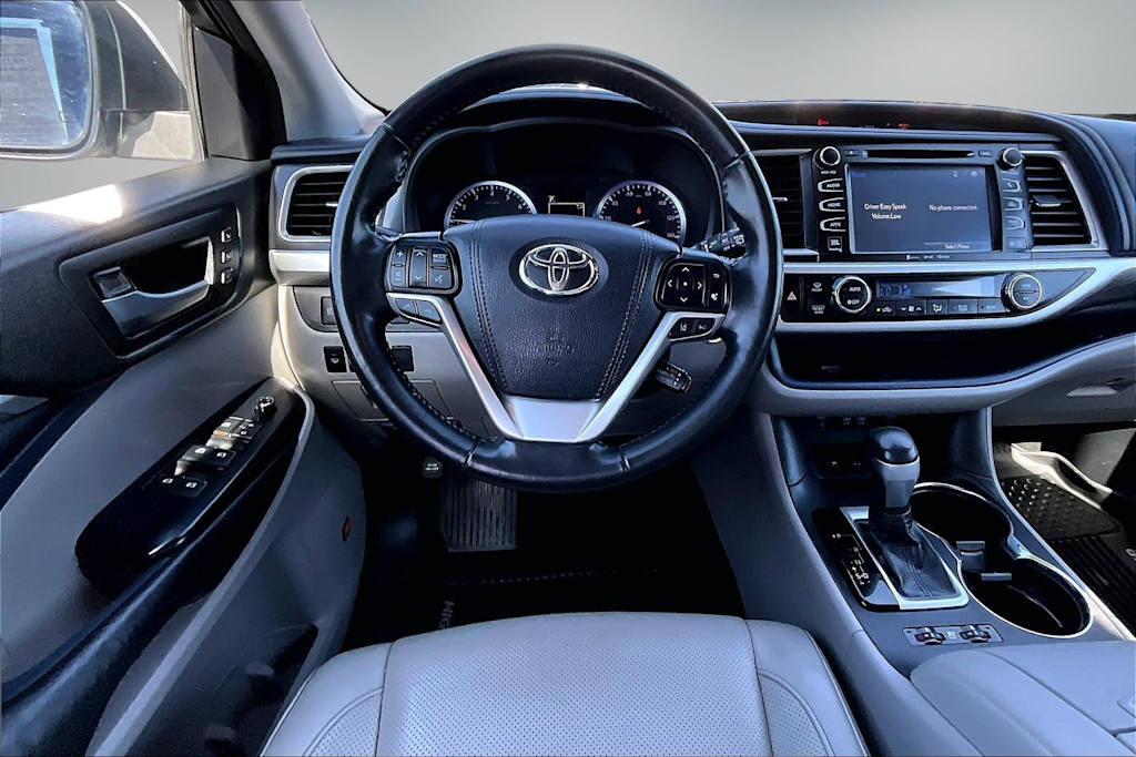 Thumbnail: 2018 Toyota Highlander - 13