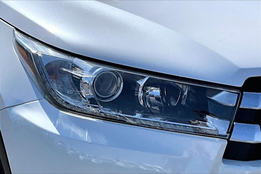 Thumbnail: 2018 Toyota Highlander - 30