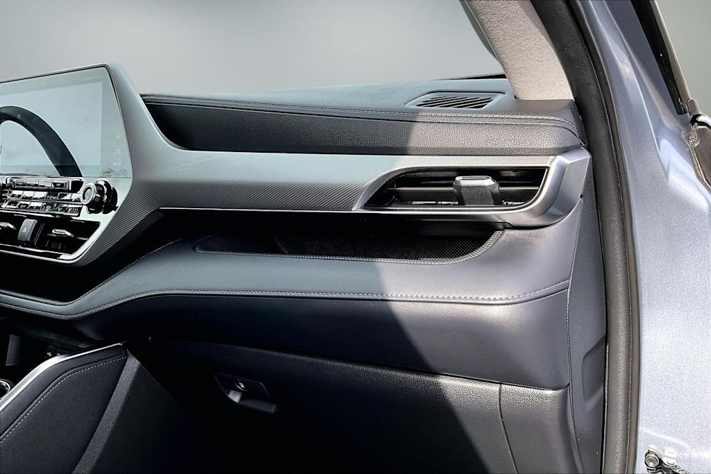 Thumbnail: 2020 Toyota Highlander - 23