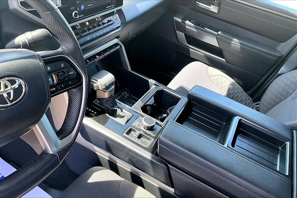 Thumbnail: 2022 Toyota Tundra - 16