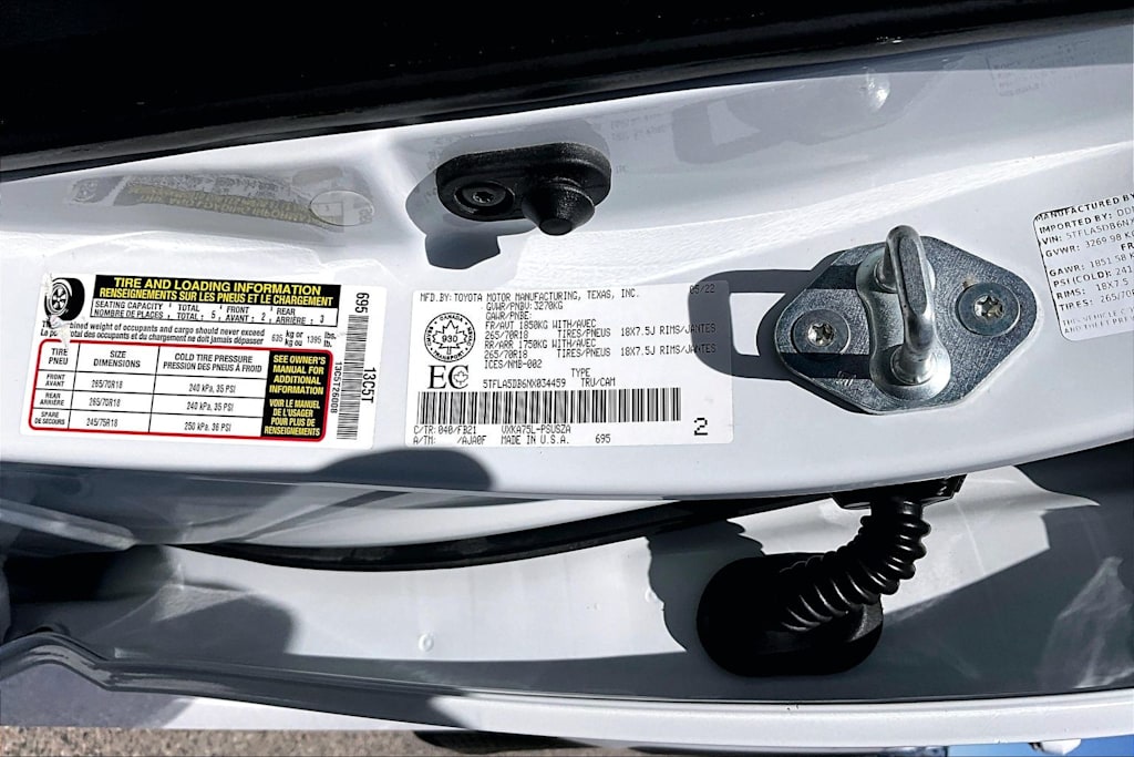 Thumbnail: 2022 Toyota Tundra - 20