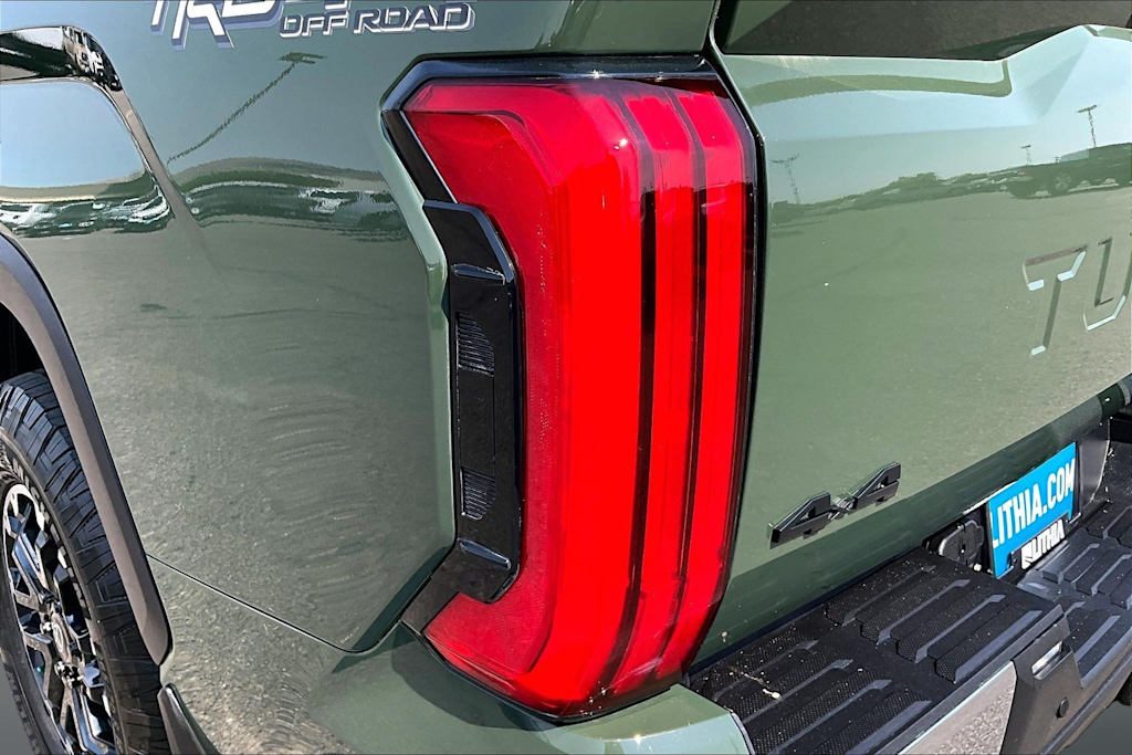 Thumbnail: 2022 Toyota Tundra - 31