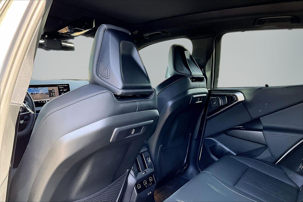 Thumbnail: 2025 BMW X3 - 13
