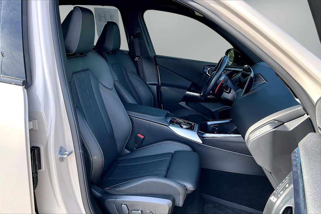 Thumbnail: 2025 BMW X3 - 12