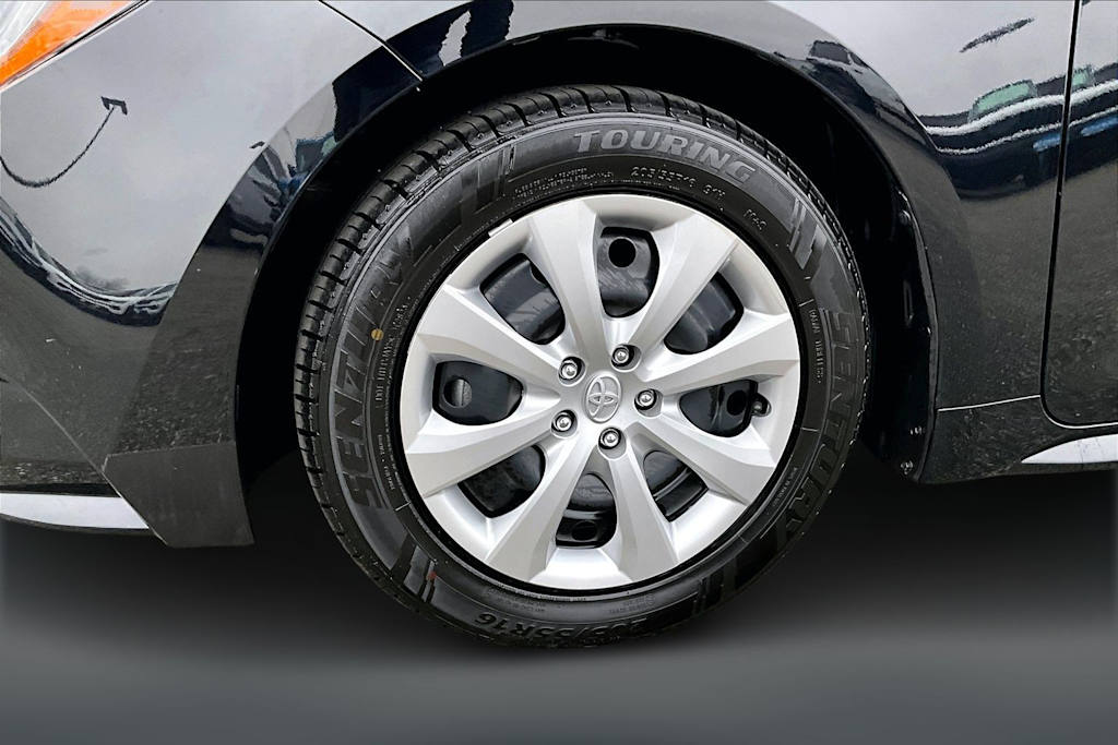 Thumbnail: 2024 Toyota Corolla - 6