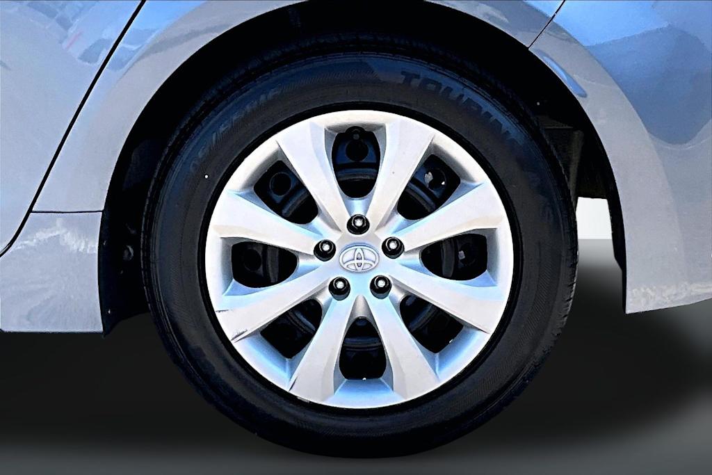 Thumbnail: 2025 Toyota Corolla - 34
