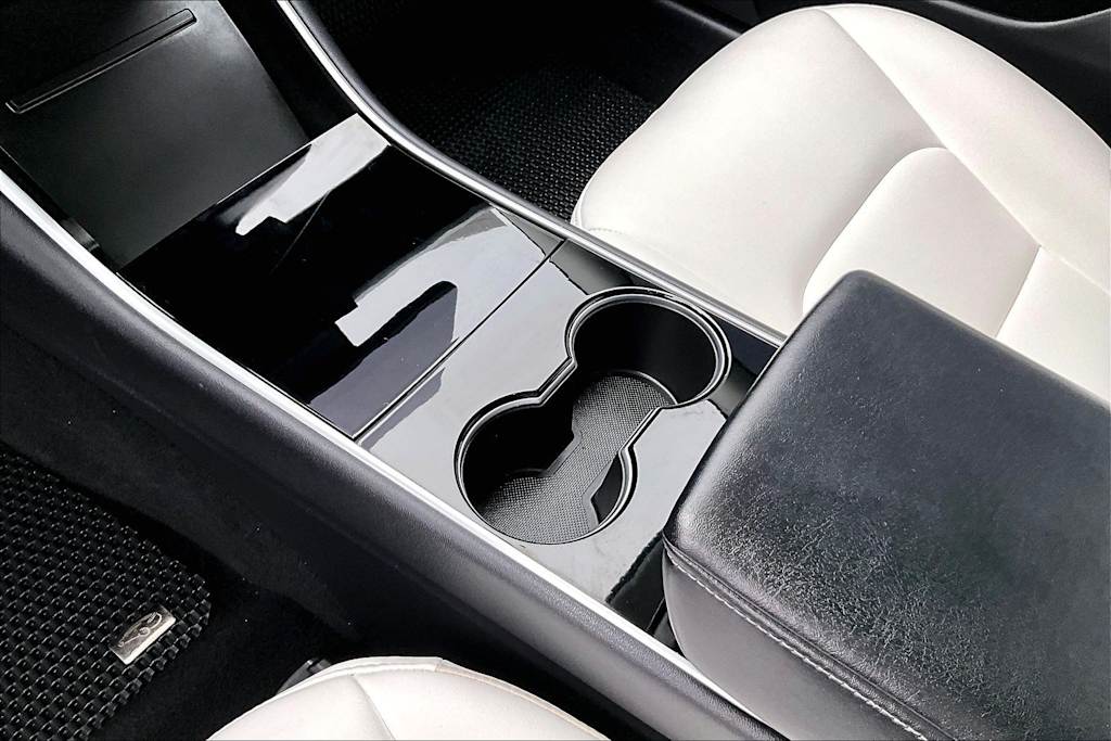 Thumbnail: 2019 Tesla Model 3 - 15
