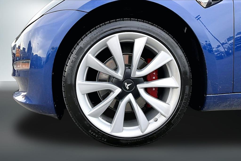 Thumbnail: 2019 Tesla Model 3 - 7