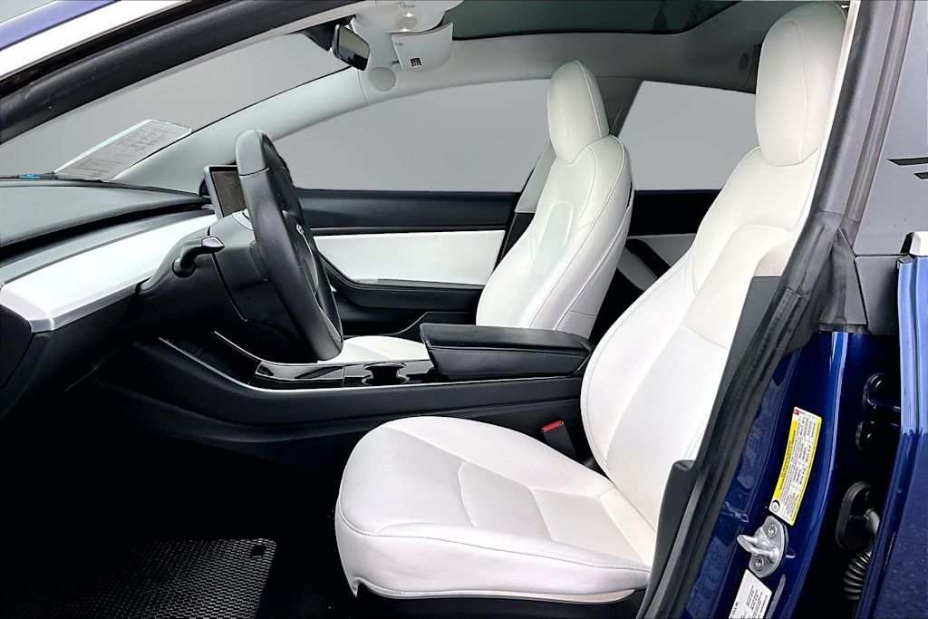 Thumbnail: 2019 Tesla Model 3 - 9