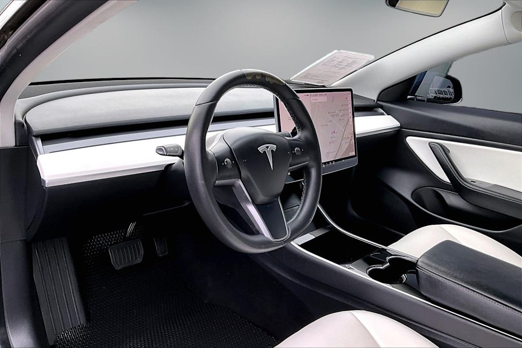 Thumbnail: 2019 Tesla Model 3 - 2