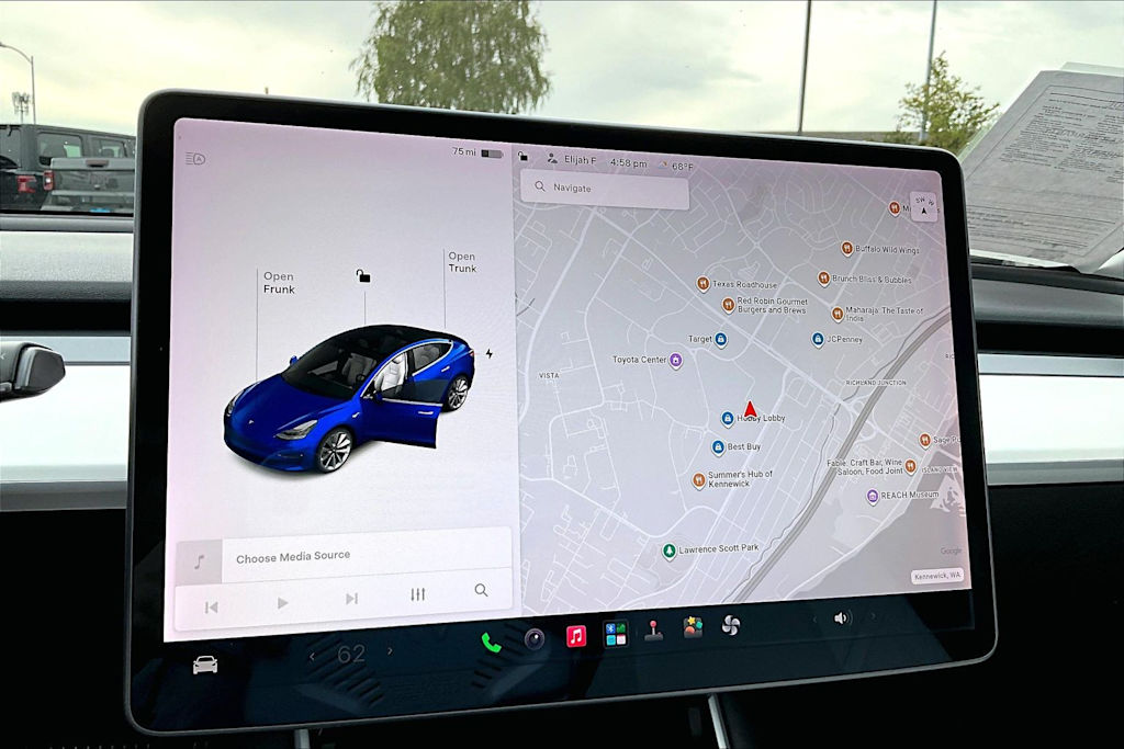 Thumbnail: 2019 Tesla Model 3 - 14