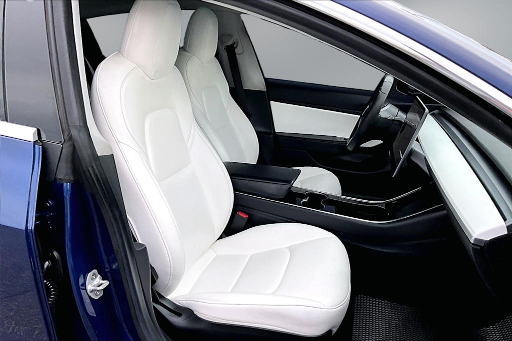 Thumbnail: 2019 Tesla Model 3 - 18