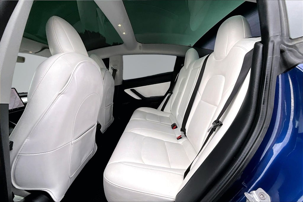 Thumbnail: 2019 Tesla Model 3 - 11