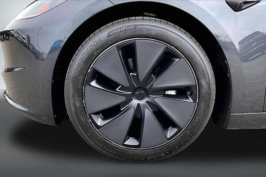 Thumbnail: 2024 Tesla Model 3 - 8
