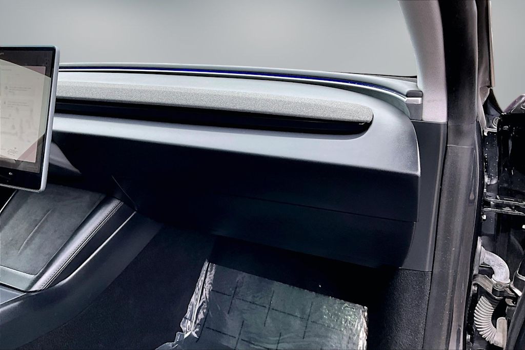 Thumbnail: 2024 Tesla Model 3 - 22