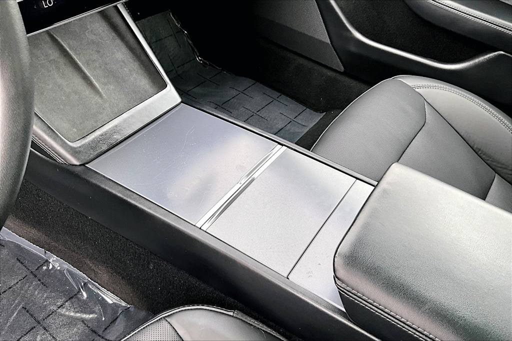 Thumbnail: 2024 Tesla Model 3 - 19