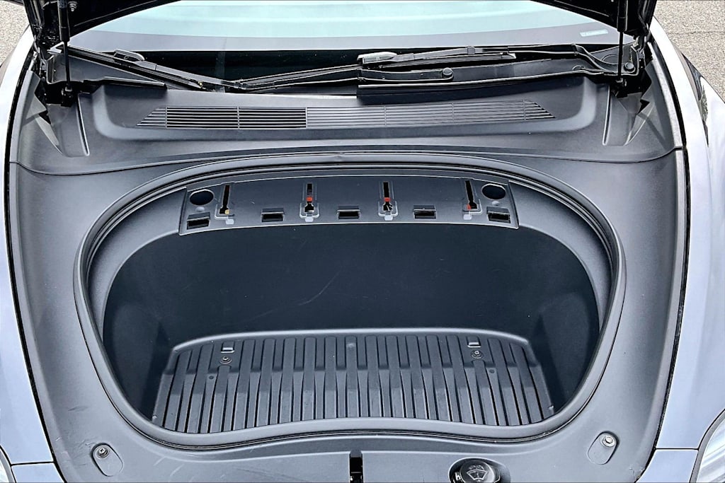 Thumbnail: 2024 Tesla Model 3 - 18