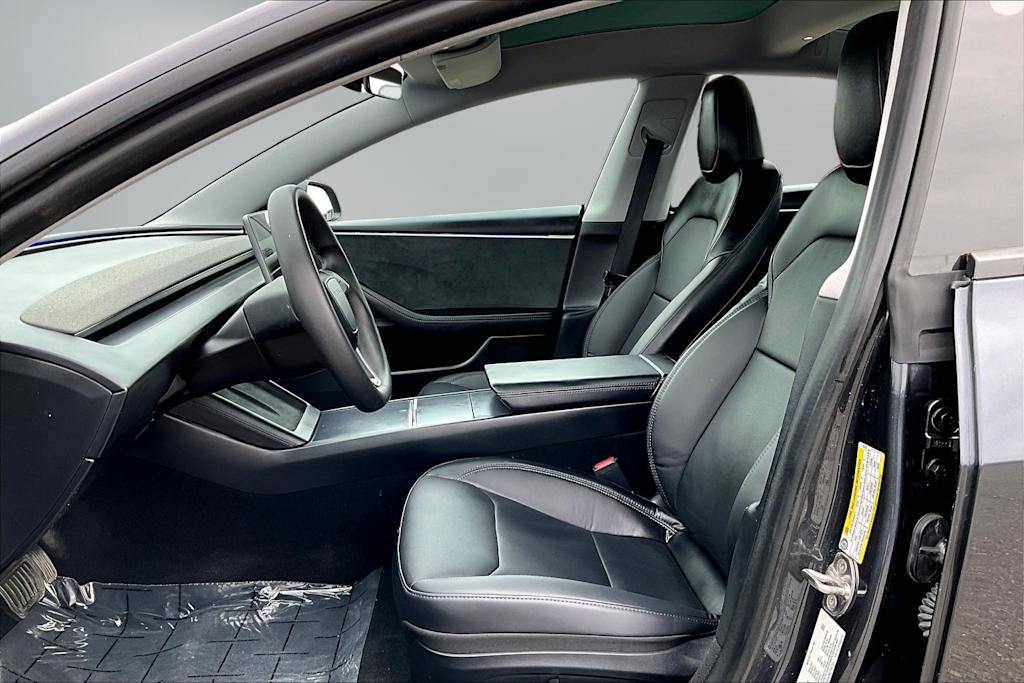Thumbnail: 2024 Tesla Model 3 - 10