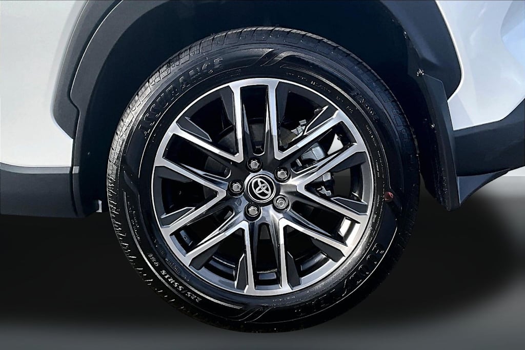 Thumbnail: 2026 Toyota Corolla Cross - 36