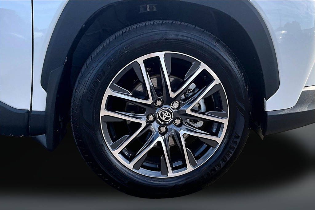 Thumbnail: 2026 Toyota Corolla Cross - 35