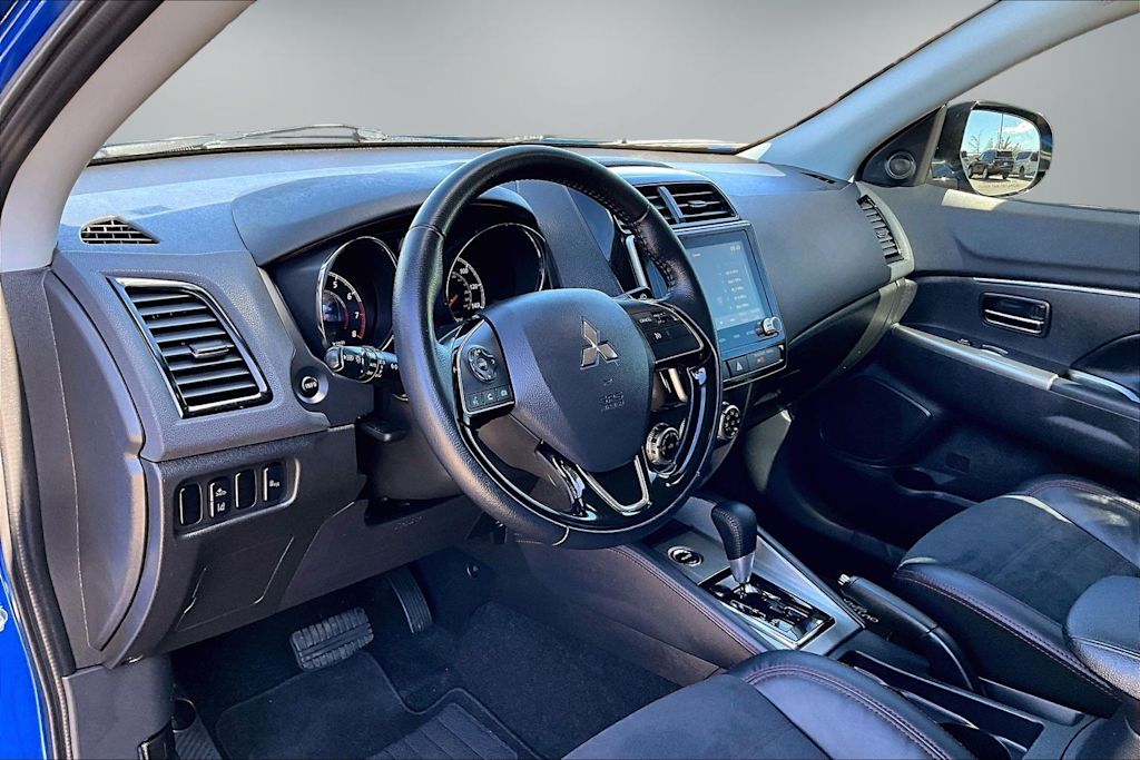 Thumbnail: 2022 Mitsubishi Outlander Sport - 2